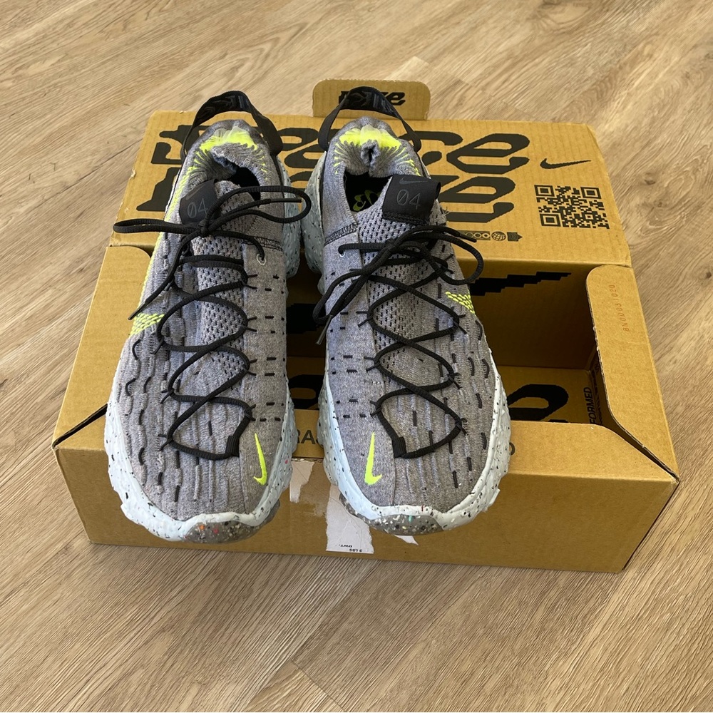 Nike space hippie 4